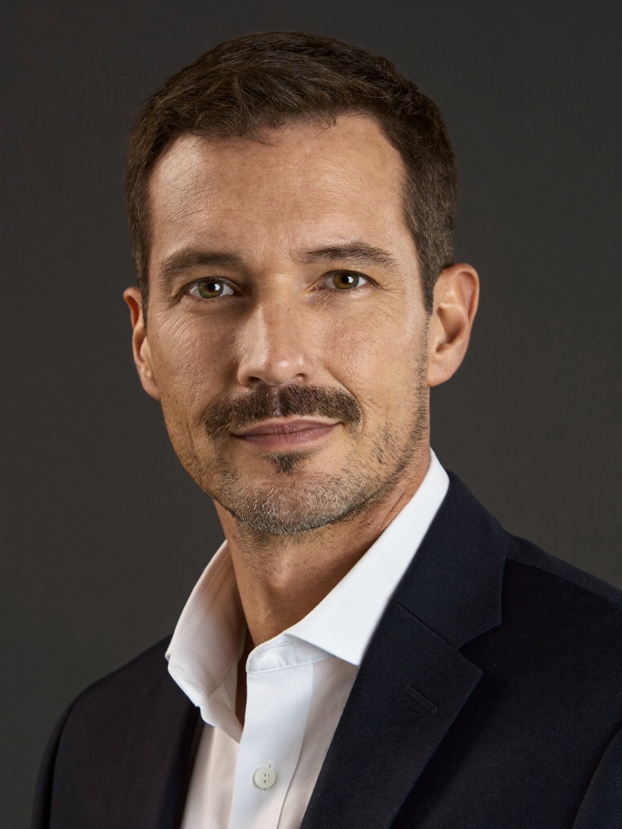 Armanuel Weser, Gründer FIRSTCARMOTORS