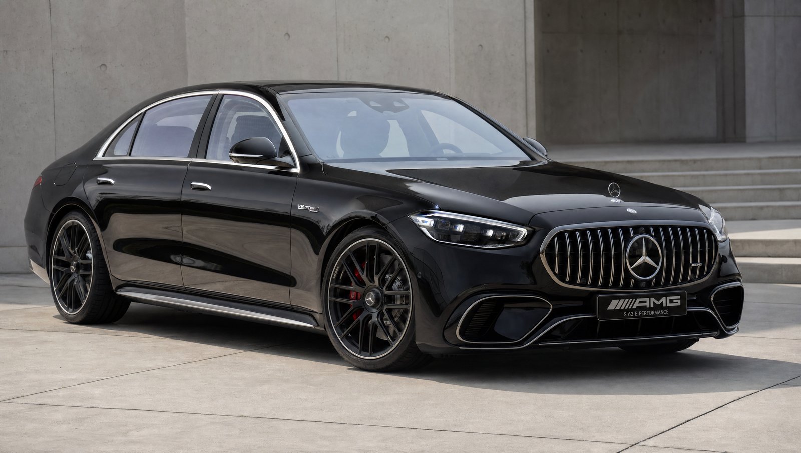 2022 Mercedes-AMG S 63 E Performance